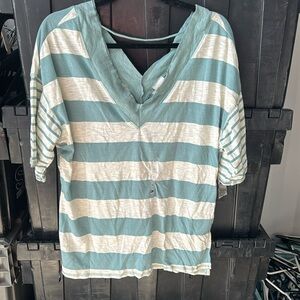 Daytrip stripe vneck tee